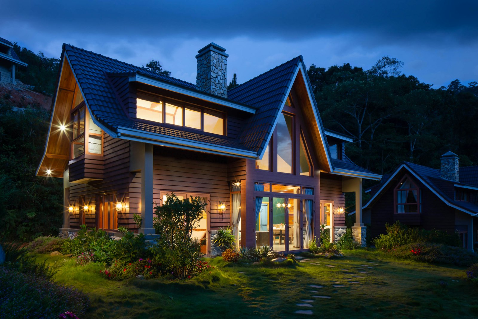 Coastal Florida home built by Coomber Construction
